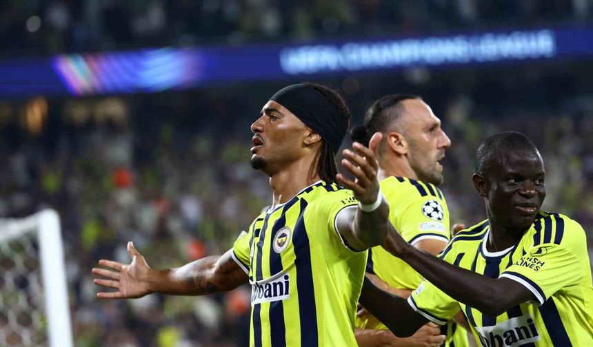 Fenerbahçe'nin Şampiyonlar Ligi'ndeki ilk golü Archie Brown'dan