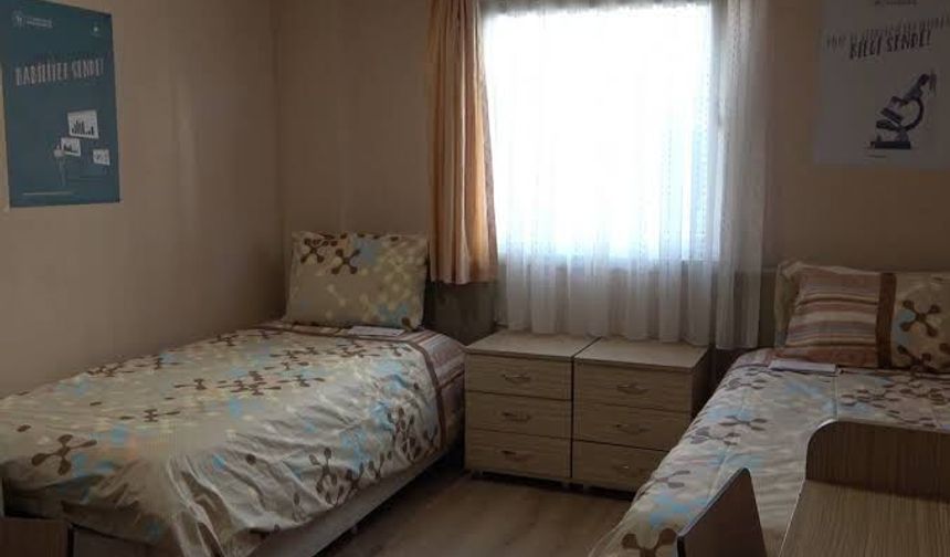 Üniversite öğrencilerine kötü haber! KYK yurt ücretlerine zam geldi