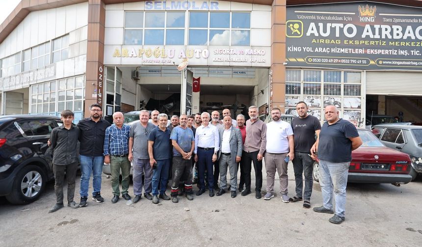 Başkan Tahmazoğlu: “Esnafımızı kira öder gibi iş yeri sahibi yaptık”