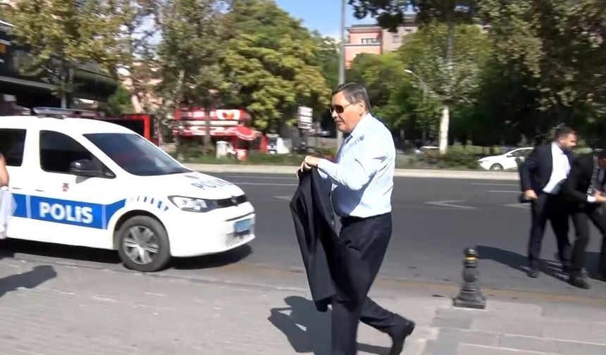 Melih Gökçek ifade vermek için adliyeye geldi