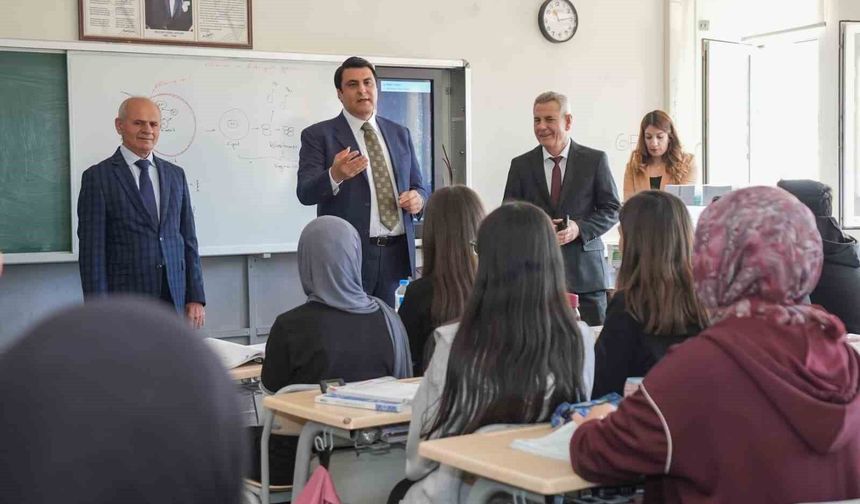 Şehitkamil Belediyesi'nden üniversite öğrencilerine büyük destek