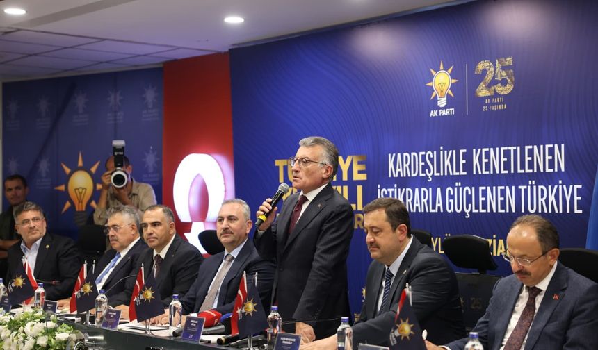 Ak Parti Gaziantep'te Türkiye Yüzyılı Buluşmaları Gerçekleştirildi