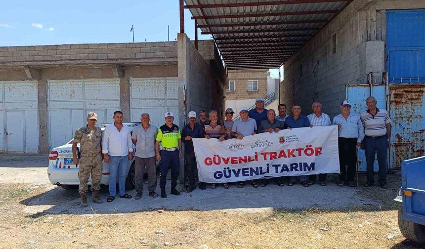 Gaziantep'te jandarmadan 361 traktör sürücüsüne 'güvenli tarım, güvenli trafik' eğitimi