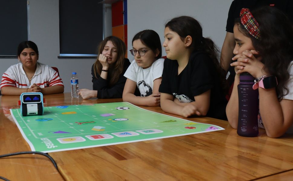 Gaziantep'te çocuklara kodlama eğitimi veriliyor