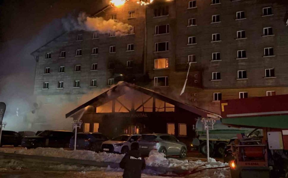 Kartalkaya’daki yangın faciasında kahreden detay: 20 kişi yanarak, 54 kişi boğularak ve 4 kişi camdan atlayarak hayatını kaybetti