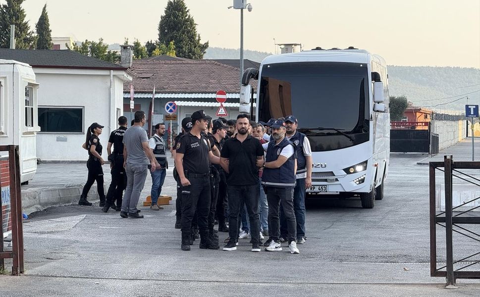 Gaziantep'te kurşunlama olaylarına karışan 15 şüpheli adliyede