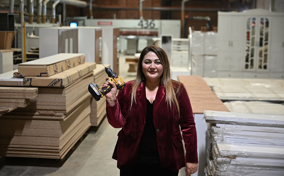 Gaziantep'te kadın girişimci 8 ülkeye mobilya ihracatı yapıyor!