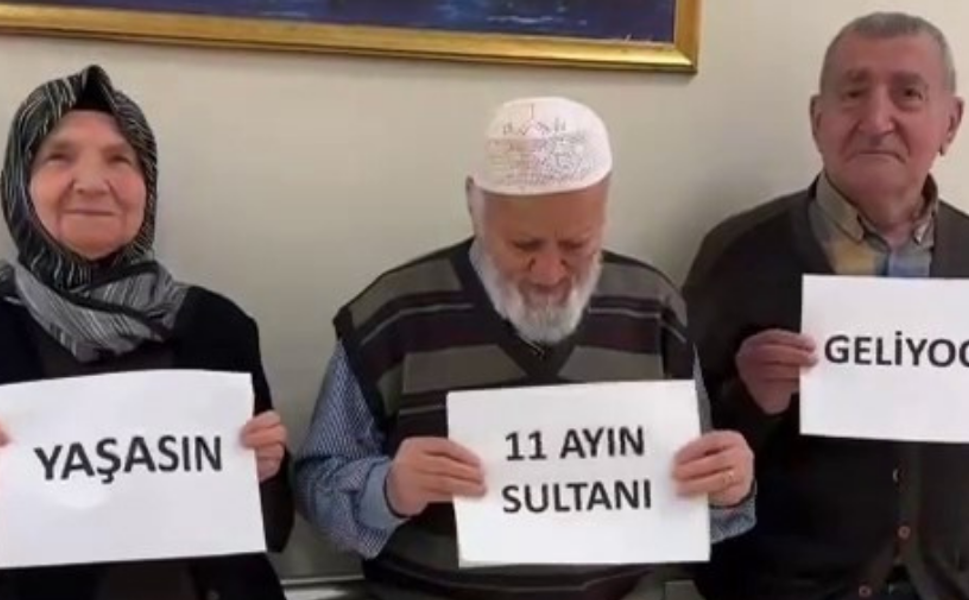 Gaziantep'te Alzheimer Merkezi'nde gülümseten Ramazan görüntüleri