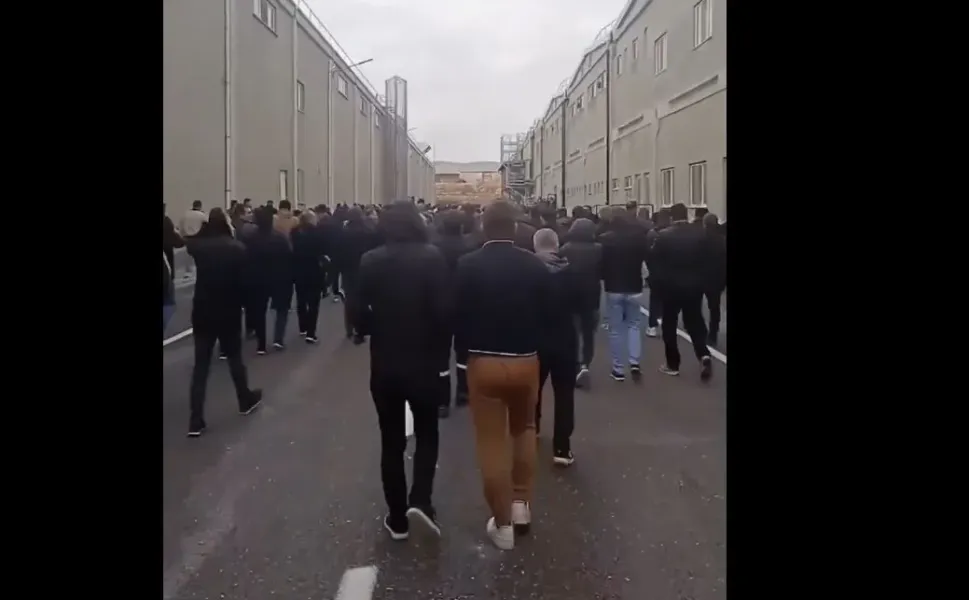 Gaziantep OSB'de işçilerden eylem! İş bıraktılar...