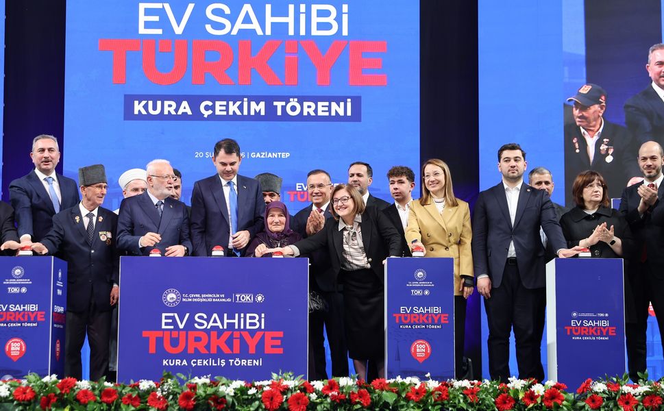 Gaziantep'te Yüzyılın Sosyal Konut Projesi için kuralar çekildi