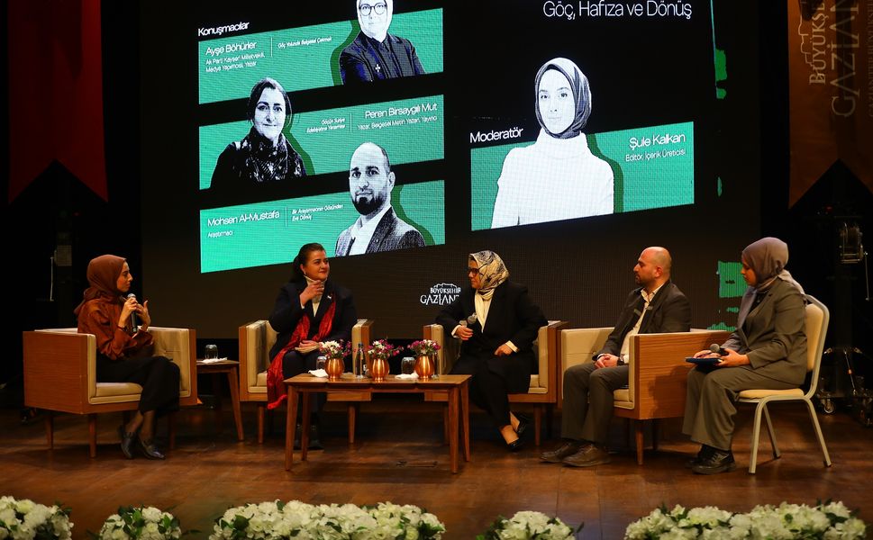 Gaziantep Büyükşehir’in ev sahipliğinde “Yeşil Otobüs” Belgesel Filmi’nin ilk gösterimi yapıldı