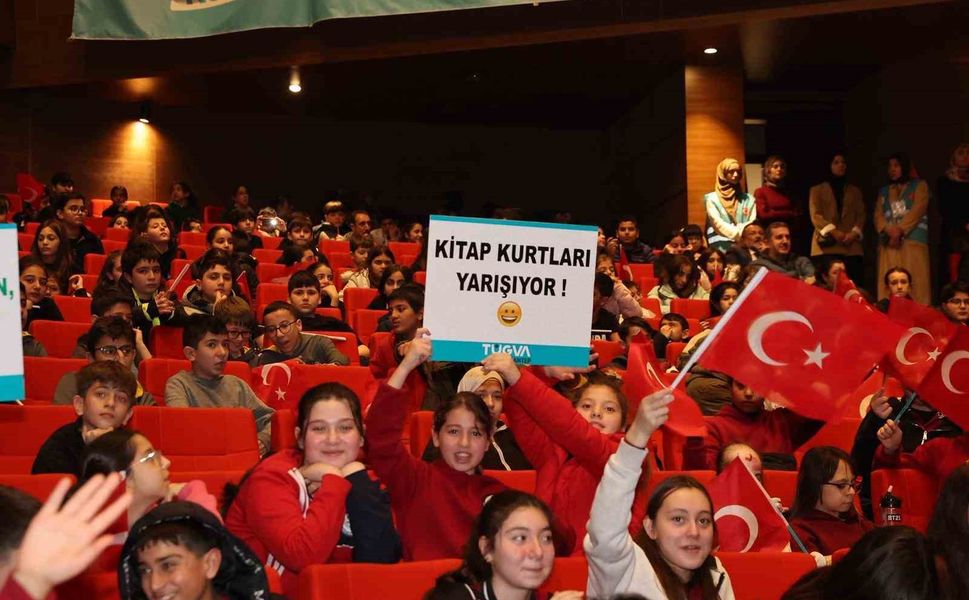 Gaziantep'in Gençleri 'Kitapkurdu' ile geleceğe kanat açıyor