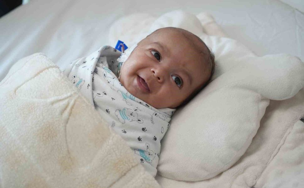 Gaziantep'te 1,5 yaşındaki bebeğin kafasındaki nadir tümör alındı! Hayata tekrar gülümsedi...