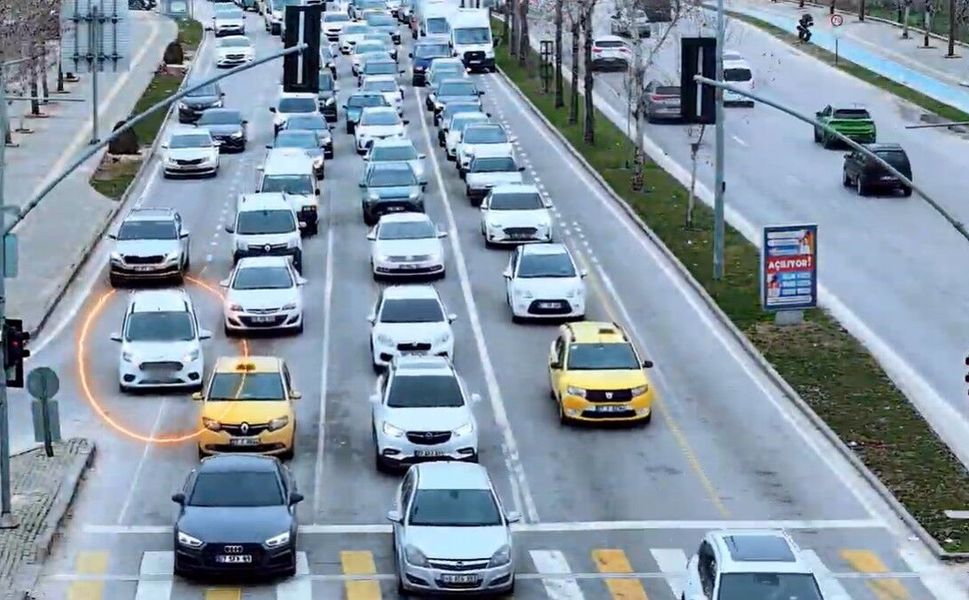 Gaziantep'te 'kaynak' yapan 694 araç sürücüye 864 bin TL ceza