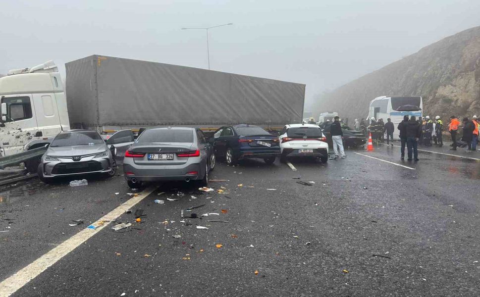 Gaziantep'te zincirleme kazada ağır yaralanan hemşire 11 gündür süren yaşam savaşını kaybetti