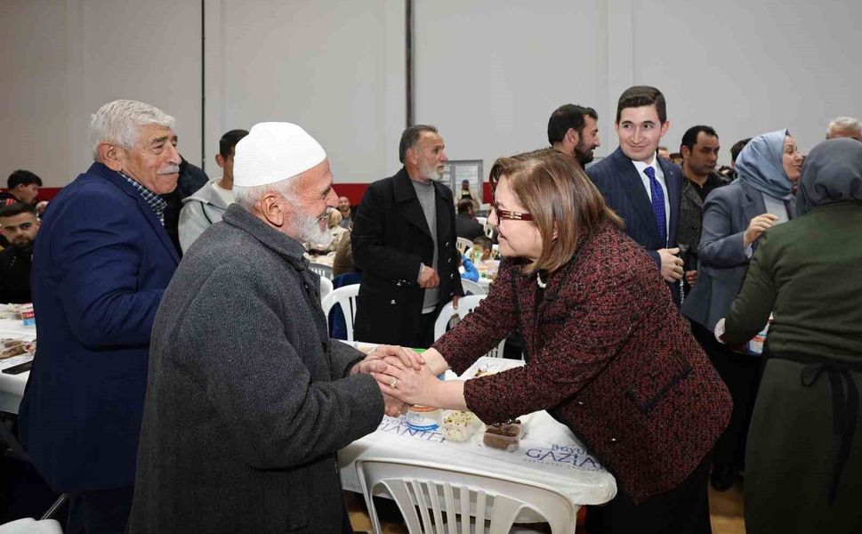 Şahin, Oğuzeli'nde vatandaşlarla iftar programında buluştu