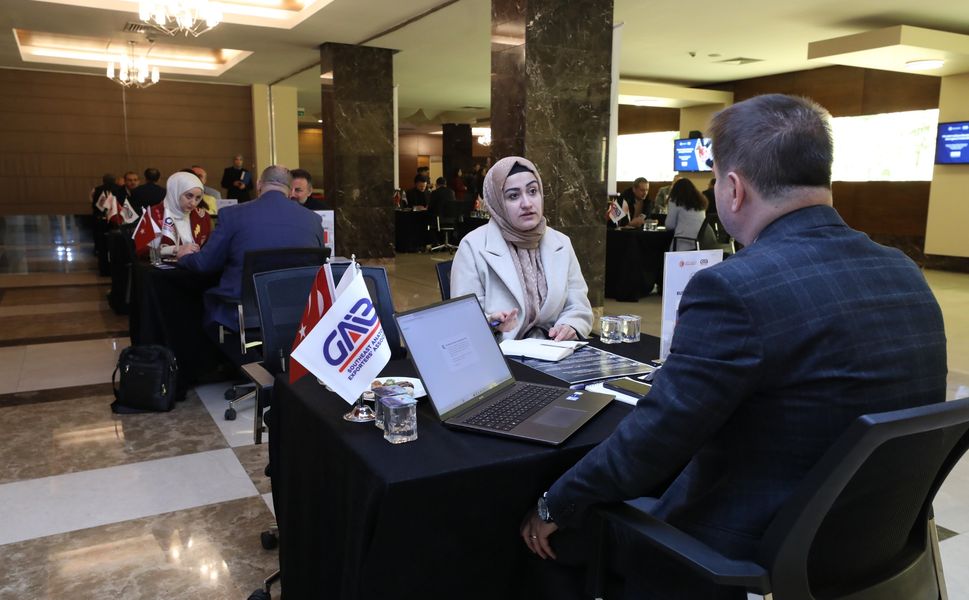 GAİB’de ticaret müşavirleri ve ihracatçılar bir araya geldi