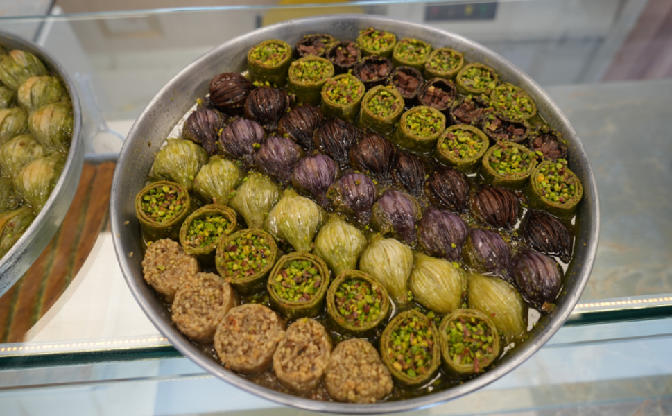 Gaziantep'te baklavacılarda bayram yoğunluğu: Günlük üretim 20 tona ulaştı