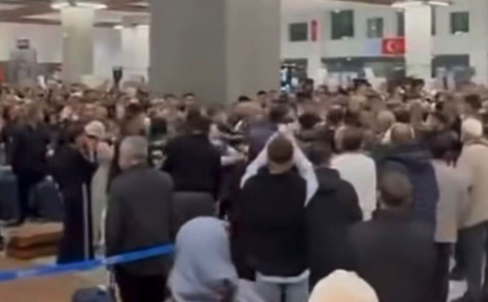 Gaziantep Havalimanı'nda kavga ve gerginlik