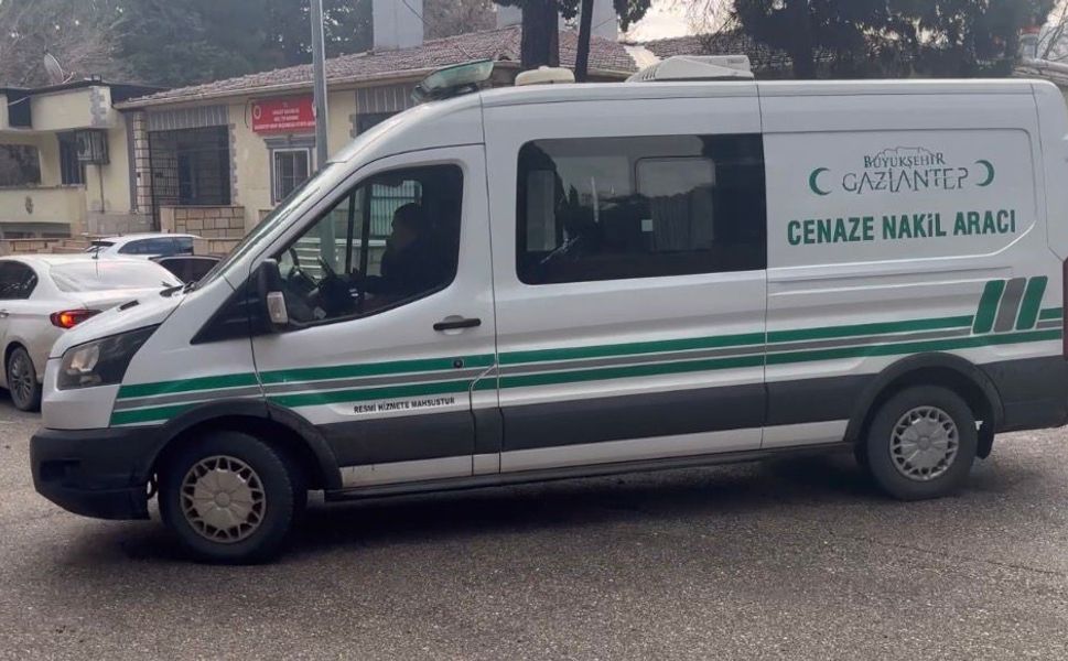 Gaziantep'te bayramda feci kaza! Genç sürücü hayatını kaybetti...