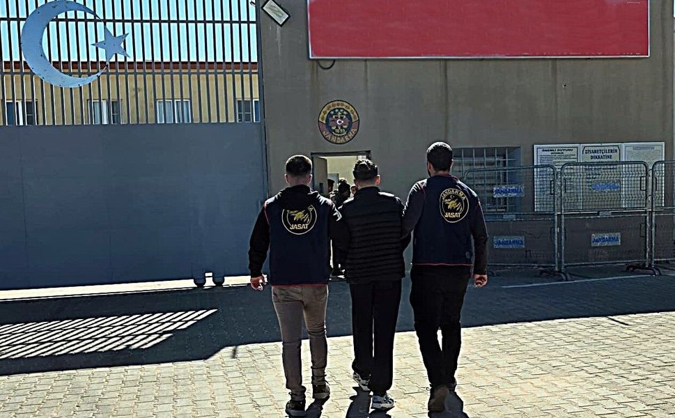 Gaziantep'te kesinleşmiş 15 yıl cezayla aranan şahıs yakalandı