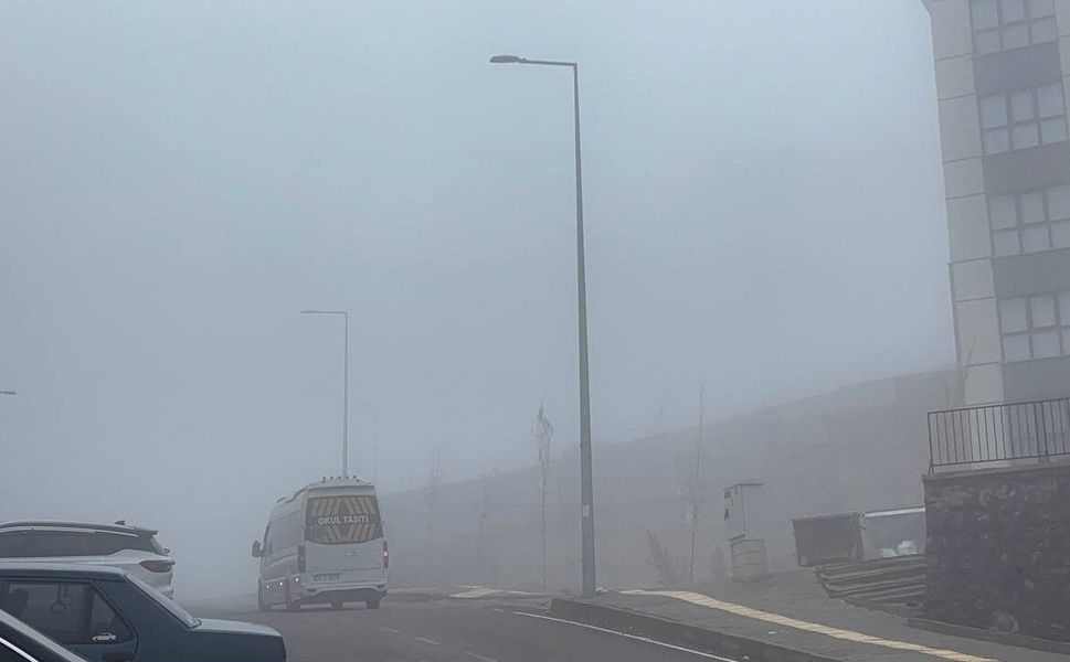 Gaziantep'te sis etkili oldu! Görüş mesafesi düştü...