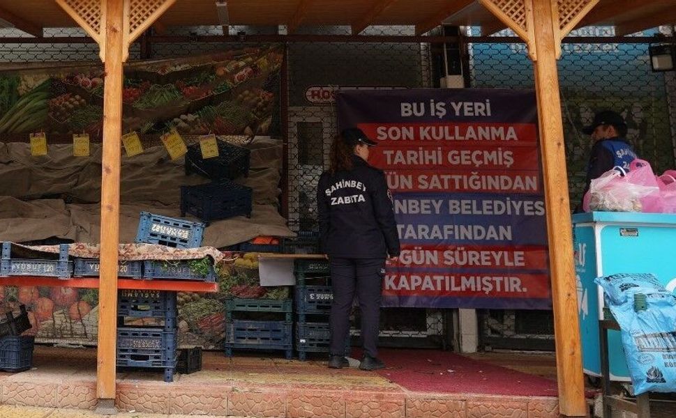Gaziantep'te tarihi geçmiş ürün satılan 2 iş yerine kapatma cezası