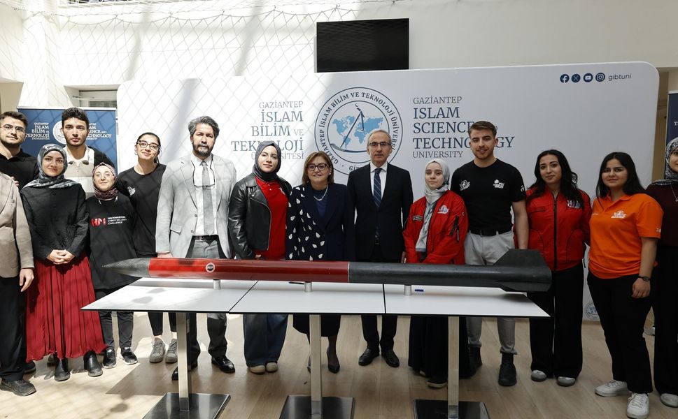 GİBTÜ teknoloji takımları Başkan Şahin’den tam not aldı