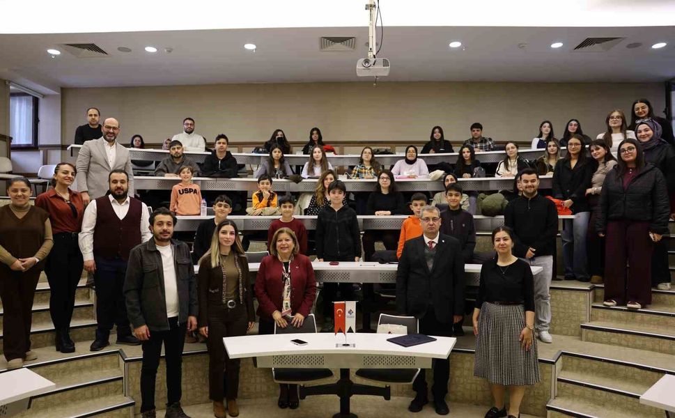 HKÜ'de Çanakkale Deniz Zaferi ve İstiklal Marşı ruhu anlatıldı