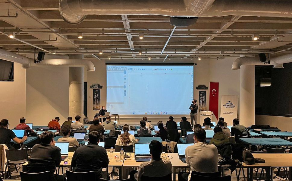 Müzeyyen Erkul Gaziantep Bilim Merkezi’nde iftardan sahura eğitim seferberliği