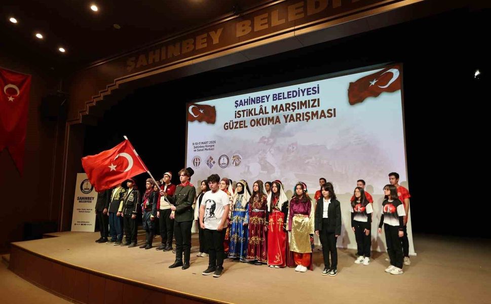 Şahinbeyli öğrenciler İstiklal Marşını en güzel okumak için yarıştı