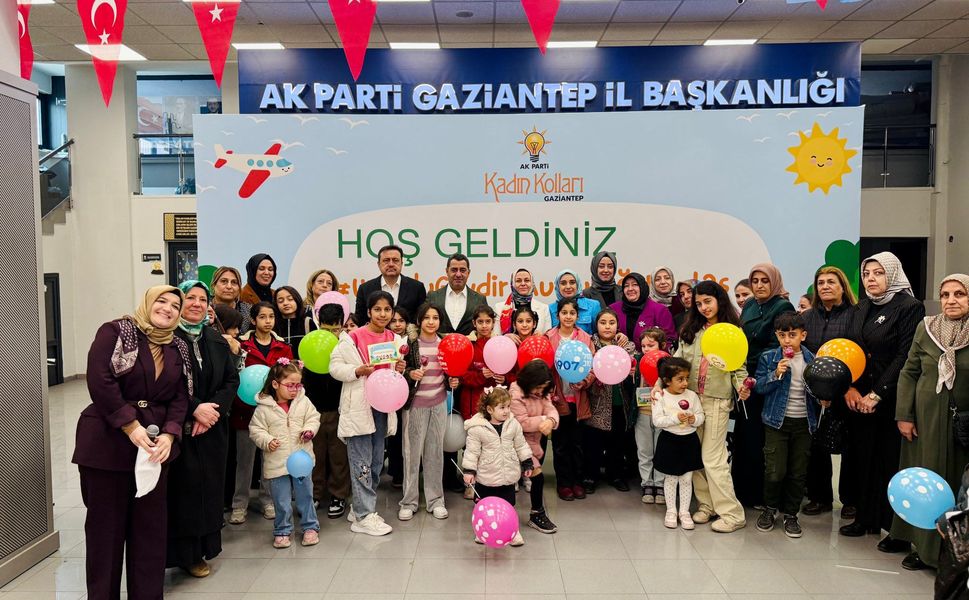 “Umudu Giydir, Mutluluğu Paylaş” programı ile minik yüreklere bayram sevinci