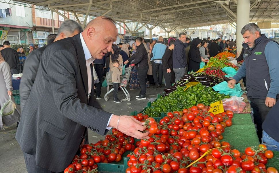 Milletvekili Melih Meriç, Gaziantep'te pazar fiyatlarına tepki gösterdi!