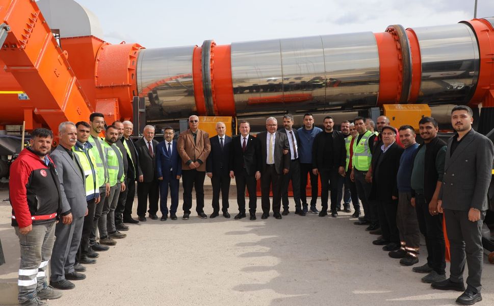 Nizip'te 40 yıllık asfalt şantiyesi yenilenerek hizmete açıldı