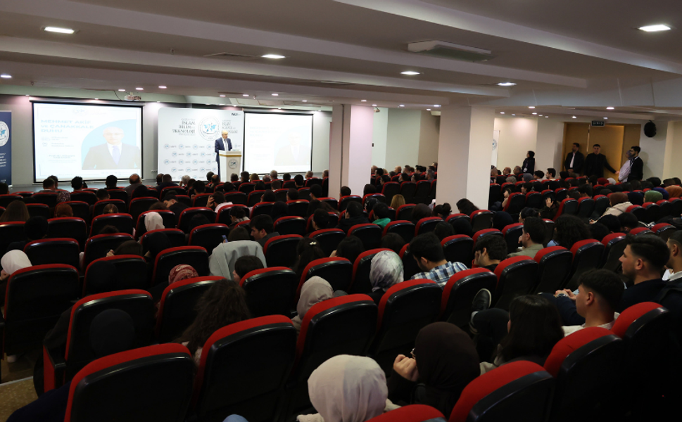 GİBTÜ’de “Mehmet Akif ve Çanakkale Ruhu” konferansı gerçekleştirildi