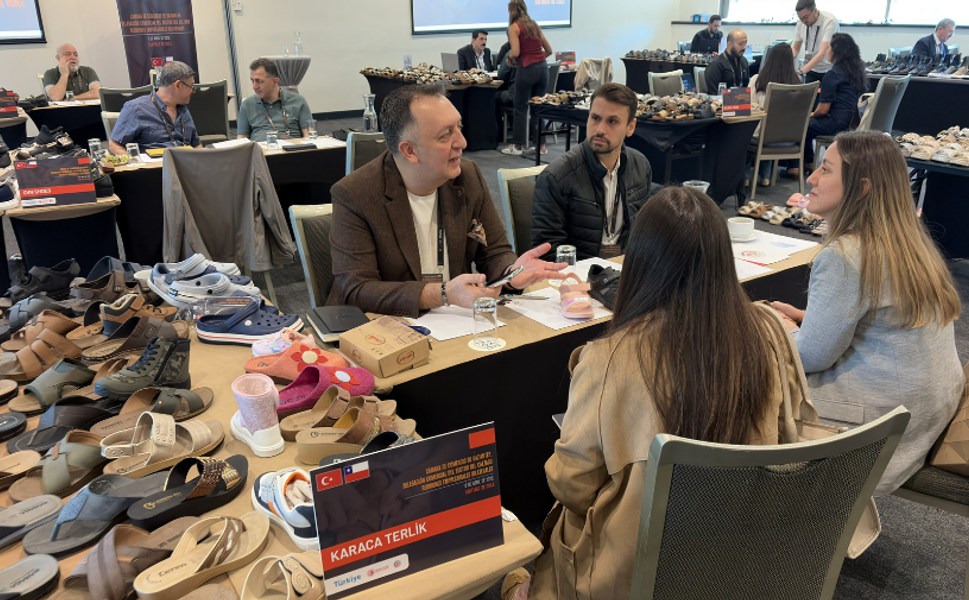 Gaziantep ayakkabı-terlik sektörü Santiago’da iz bıraktı