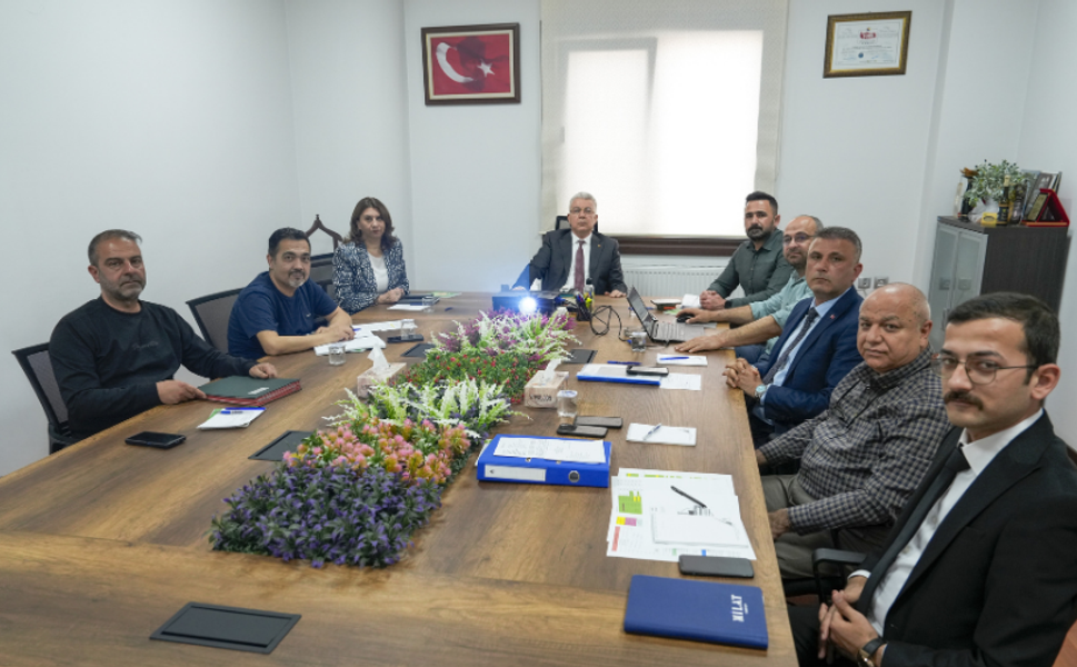 Nizip 2. OSB’de Nisan ayı mesaisi: Sanayi ve yatırım projeleri masaya yatırıldı