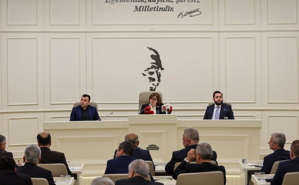 Gaziantep Büyükşehir Meclisi'nde Bakan Tekin'e paye, çiftçiye destek!