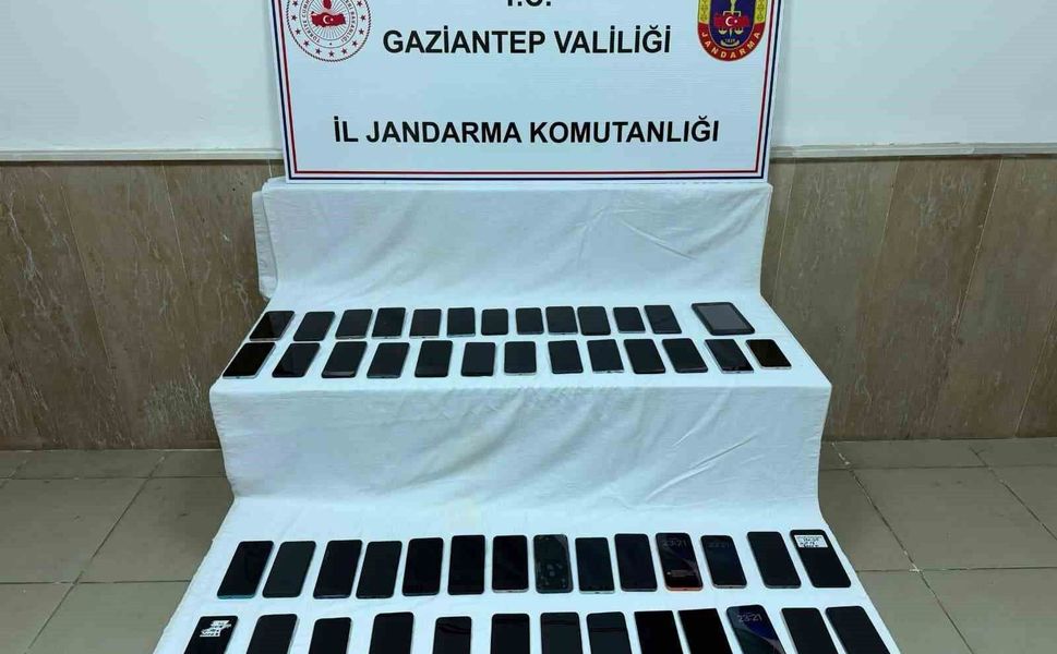 Gaziantep'te 2 milyon TL değerinde kaçak telefon ele geçirildi