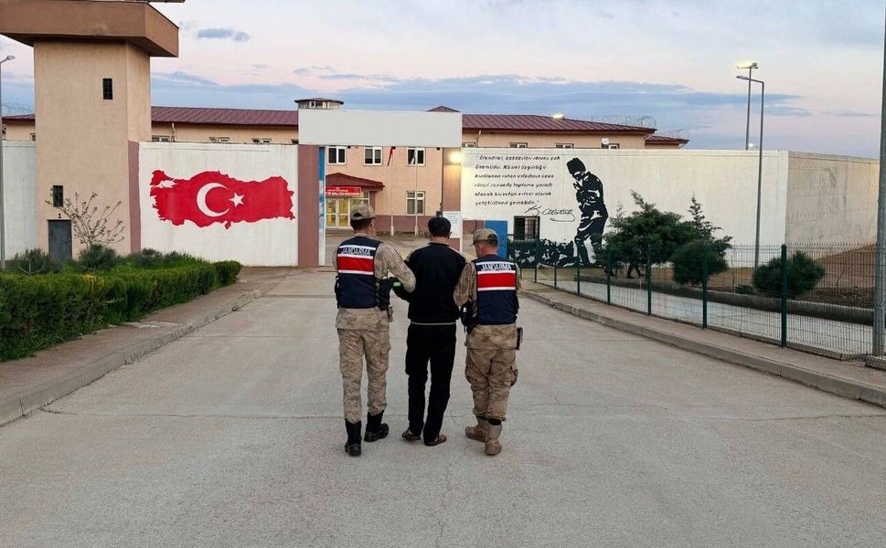 Gaziantep'te 26 yıl kesinleşmiş cezayla aranan şahıs yakalandı