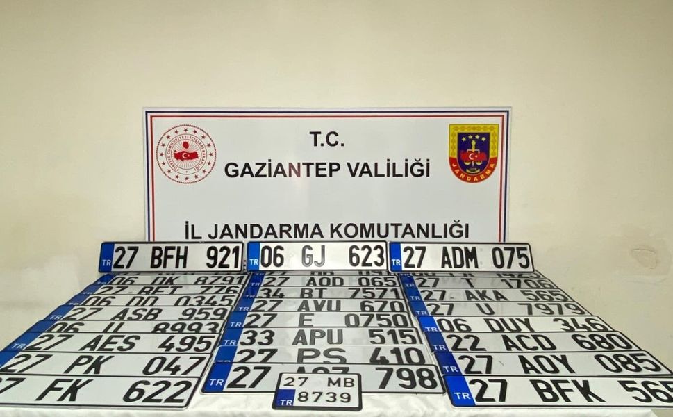 Gaziantep'te 27 adet sahte plaka ele geçirildi: 2 gözaltı