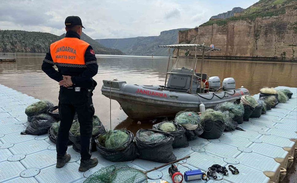 Gaziantep'te ağ ile avlanma yasağına uymayan 5 şahıs yakalandı