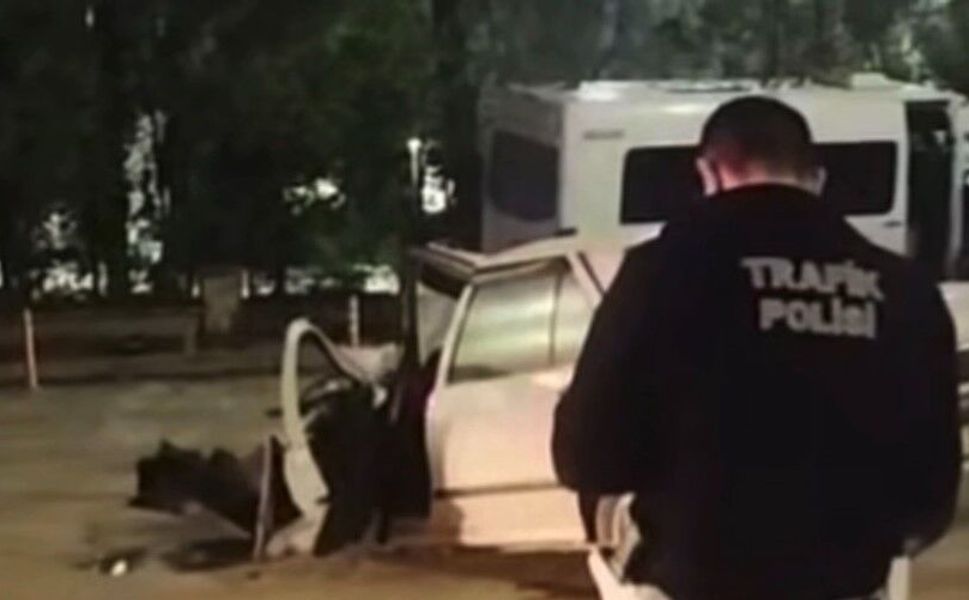 Gaziantep'te işçi servisi ile otomobil çarpıştı: 1'i ağır 7 yaralı