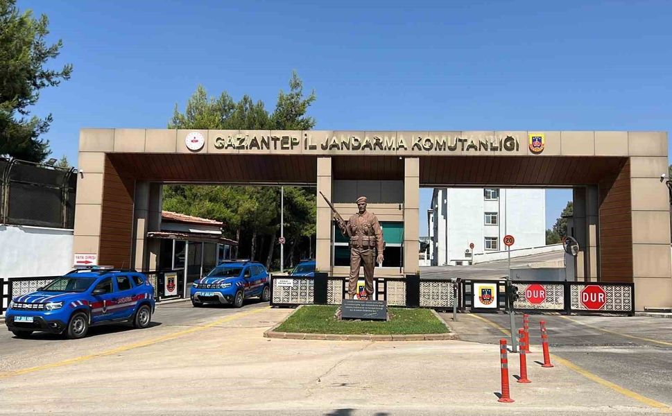 Gaziantep'te jandarma aranan 2 bin 280 şahsı yakaladı