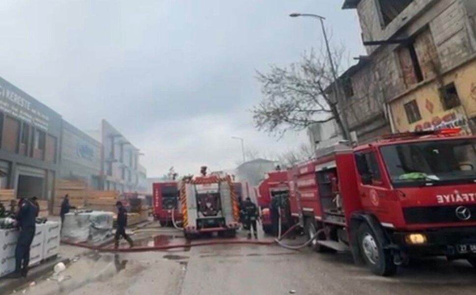 Gaziantep'te kereste imalathanesinde yangın