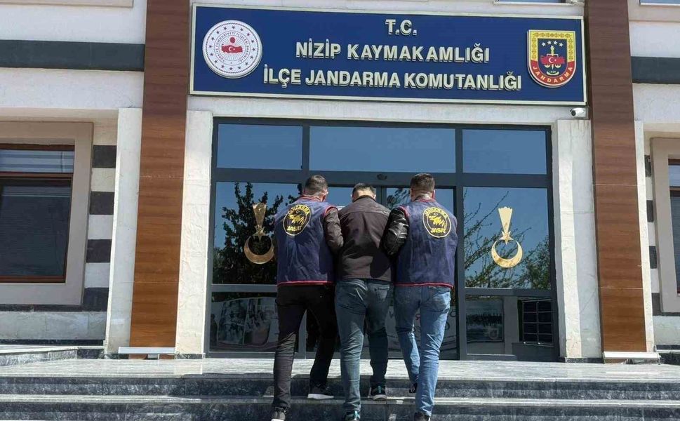 Gaziantep'te kesinleşmiş 6 yıl cezayla aranan FETÖ üyesi yakalandı