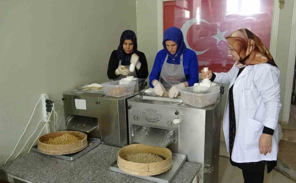 Gaziantep'te misafirlerine yaptığı yuvalama hayatını değiştirdi
