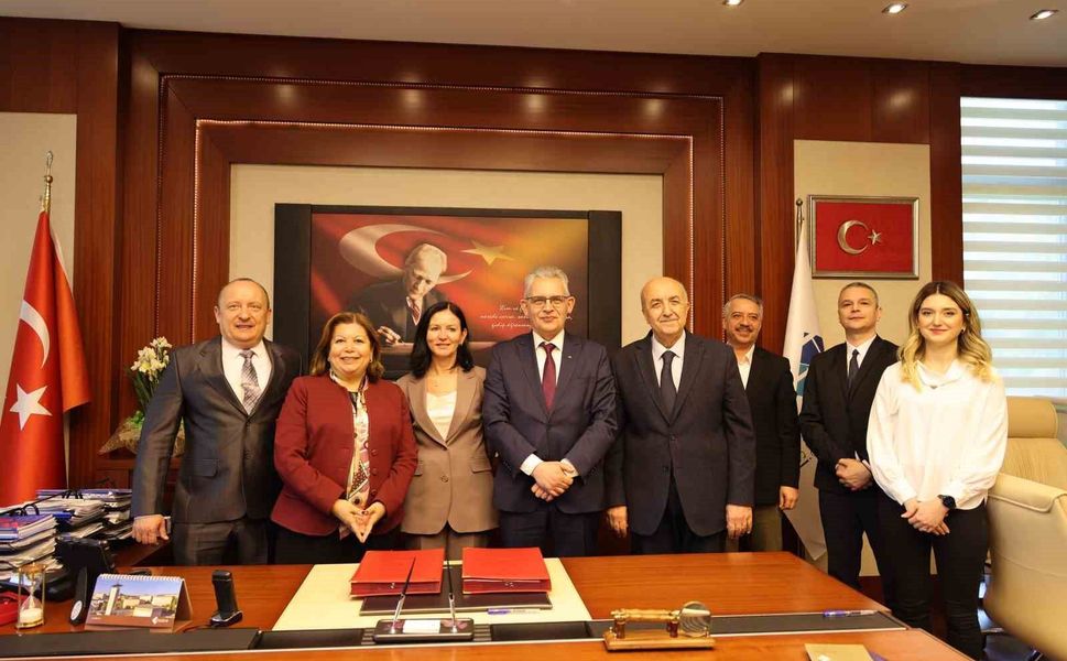 HKÜ Polonya Zielona Gra Üniversitesi ile 'iyi niyet anlaşması' imzaladı