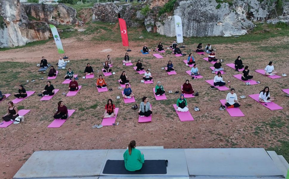 Şehitkamil’de, “Dülük’te Yoga Buluşması” yoğun ilgi gördü