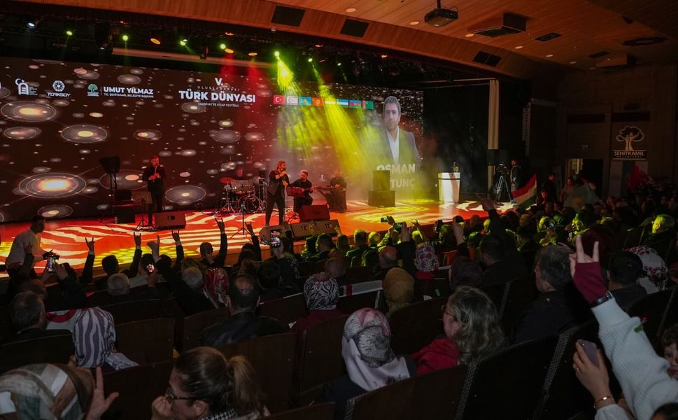 Şehitkamil’de Osman Öztunç ile unutulmaz gece